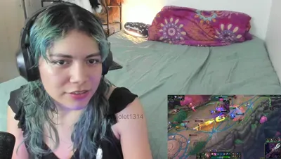 Recorded video of Vaiolet1314 on MyFreeCams (MFC) thumbnail