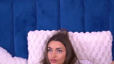 MillaSerene Recorded video thumbnail on MyFreeCams (MFC)