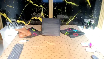 NahomyOwen Recorded video thumbnail on MyFreeCams (MFC)