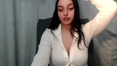 Recorded video of CourtneyShow on MyFreeCams (MFC) thumbnail