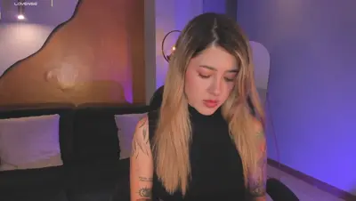 Recorded video of EveBenson on MyFreeCams (MFC) thumbnail