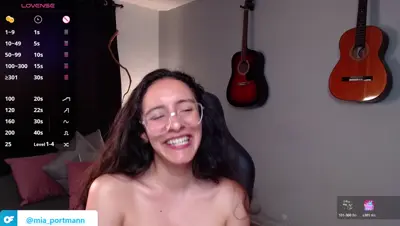 Recorded video of MiaportmanX on MyFreeCams (MFC) thumbnail