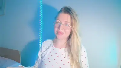 Recorded video of MilanaCute on MyFreeCams (MFC) thumbnail