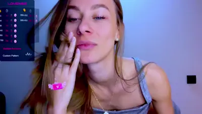 Recorded video of Mia118 on MyFreeCams (MFC) thumbnail