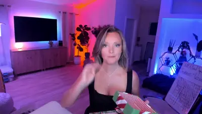 Recorded video of MissChristmas on MyFreeCams (MFC) thumbnail