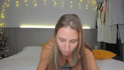 Recorded video of SofiClimbing on MyFreeCams (MFC) thumbnail