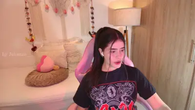 Recorded video of Iris_westt on MyFreeCams (MFC) thumbnail