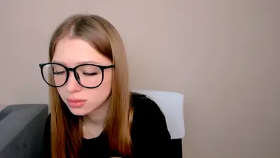 LovelyElle Recorded video thumbnail on MyFreeCams (MFC)