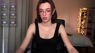 Recorded video of Olivia_Jeass on MyFreeCams (MFC) thumbnail