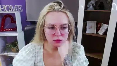 Recorded video of ZoeyDelight on MyFreeCams (MFC) thumbnail