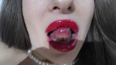 Recorded video of Nimfida_ on MyFreeCams (MFC) thumbnail