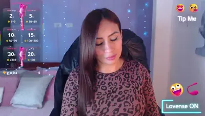 Recorded video of Paulina2700 on MyFreeCams (MFC) thumbnail