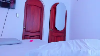 Recorded video of SweetNinotCHk on MyFreeCams (MFC) thumbnail