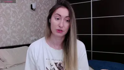 Recorded video of Veronica_4u on MyFreeCams (MFC) thumbnail