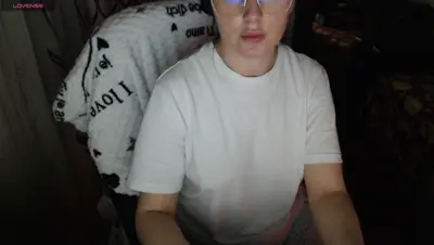 Recorded video of evadream1 on MyFreeCams (MFC) thumbnail