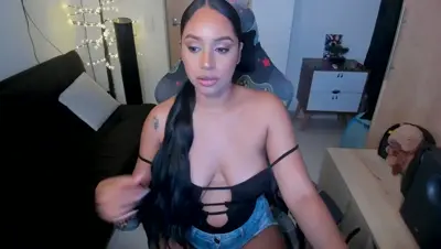 Recorded video of Amara19 on MyFreeCams (MFC) thumbnail