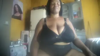 Recorded video of Honeyglobe76 on MyFreeCams (MFC) thumbnail