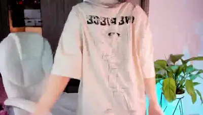 Recorded video of lolyy_18 on MyFreeCams (MFC) thumbnail