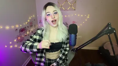 Recorded video of Starr1123 on MyFreeCams (MFC) thumbnail