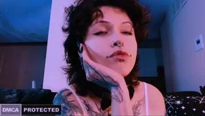 MyFreeCams CuddleFoxy thumbnail