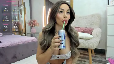 MyFreeCams LoveQuine thumbnail