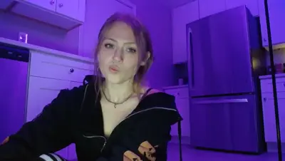 MyFreeCams SneakyAlice thumbnail