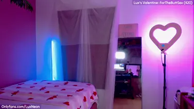 MyFreeCams LuxNeon thumbnail