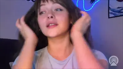 Emilia0_0_7 Recorded video thumbnail