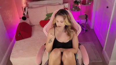 MyFreeCams KristineKayxo thumbnail