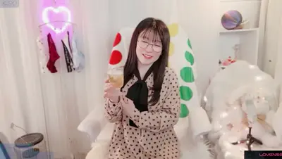 meowtheworld recorded video thumbnail