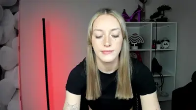 MyFreeCams EvelynBlond thumbnail
